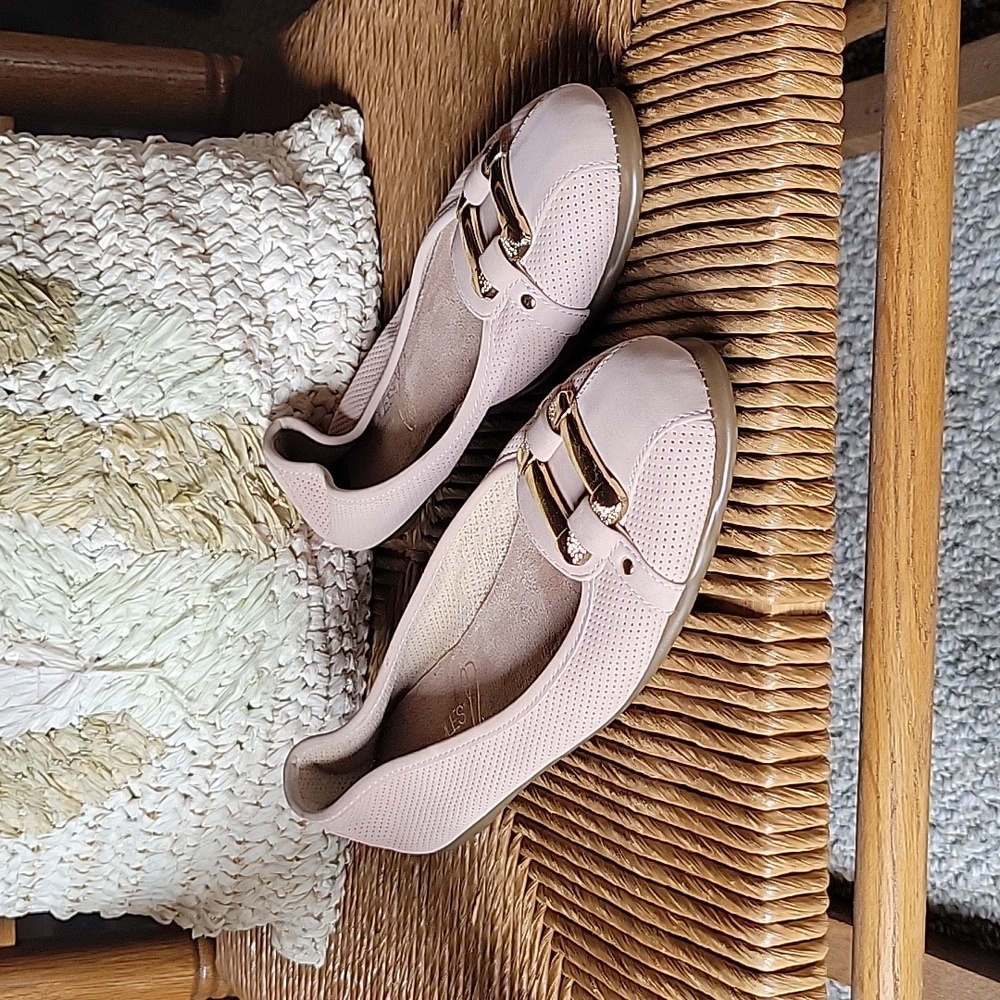 NWOT, Aerosoles Women's Sherbet StitchNTurn Ballet Flats taupe/gold size 8